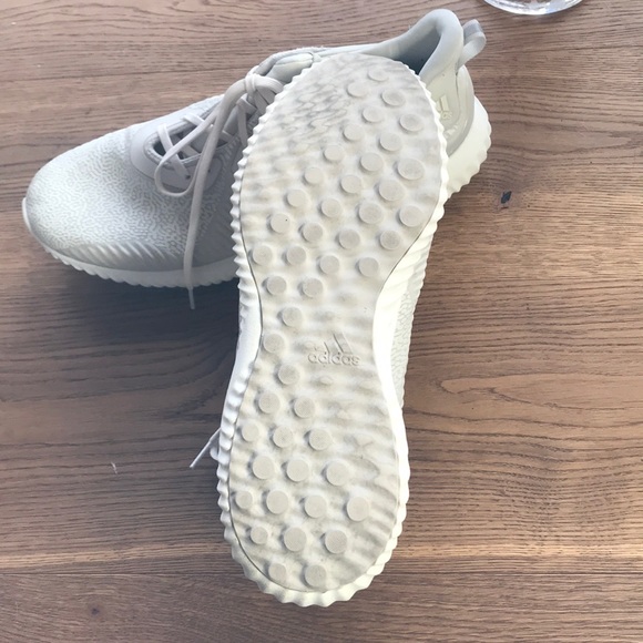 Adidas Grey AlphaBounce - Picture 5 of 8